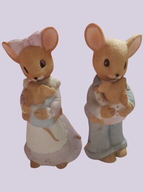 Enesco Vtg Mouse Family Figurines Mother & Father Holding Babies Set Of 2